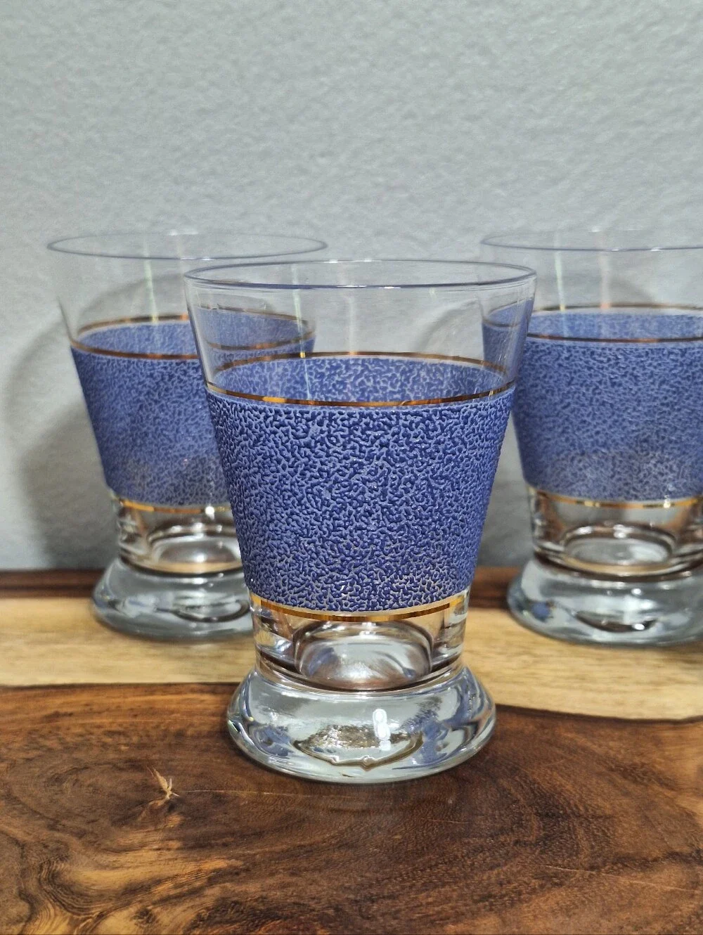 VTG MCM 50s-60s Textured Lavender Gold Trim Set Of 5 Shot Glasses Barware Tiki